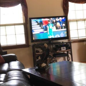 Meet your Posher, Elmax